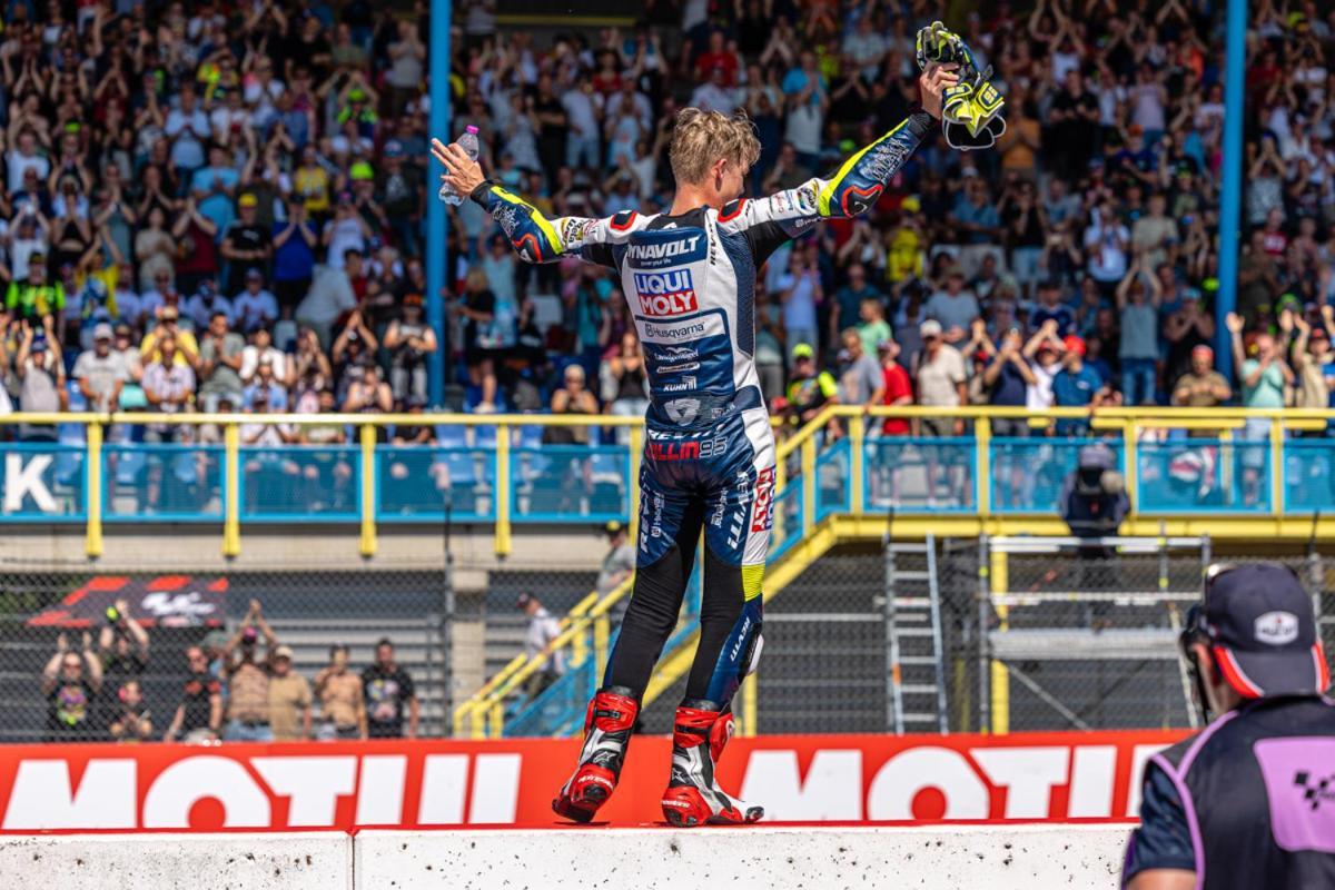 100 Jaar Tt Circuit Assen 2025 Glamping Incl Stroom Bagian luar foto