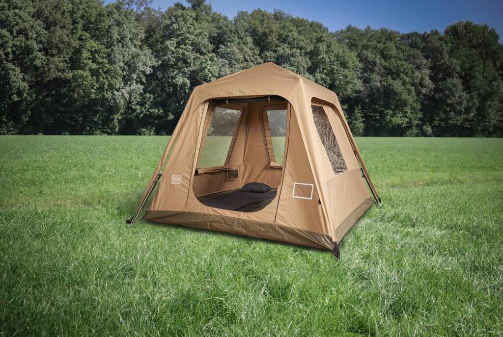 100 Jaar Tt Circuit Assen 2025 Glamping Incl Stroom Bagian luar foto