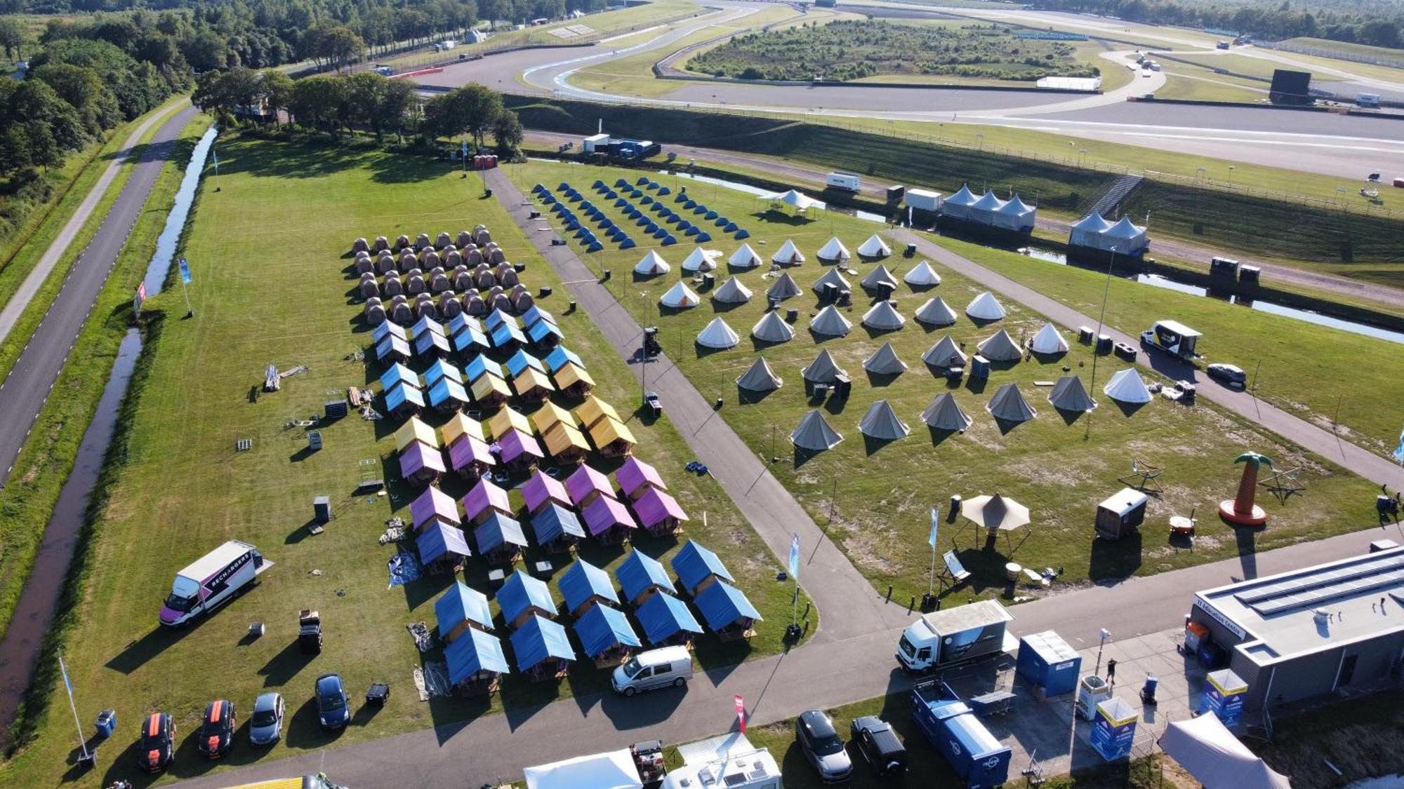 100 Jaar Tt Circuit Assen 2025 Glamping Incl Stroom Bagian luar foto